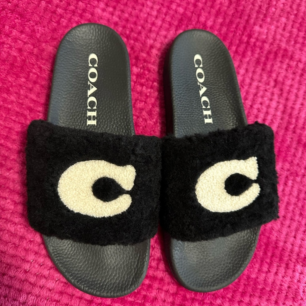 NEW Coach Black and Cream Fuzzy Slides